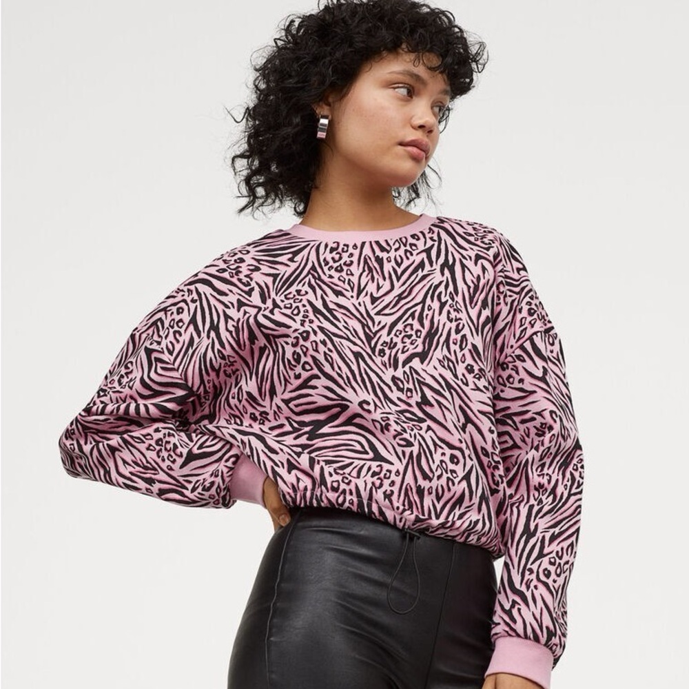 H&M Divided Cotton Pink & Black Tiger Striped Pullover Cropped Sweatshirt Medium